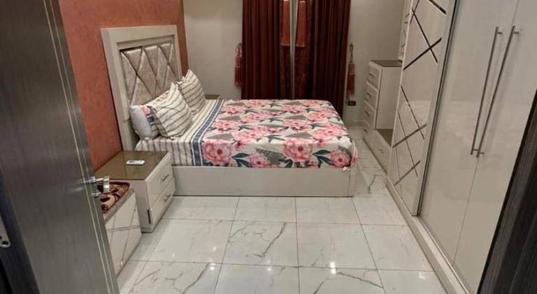 Holiday apartment with 3 rooms for 6 persons in Giza