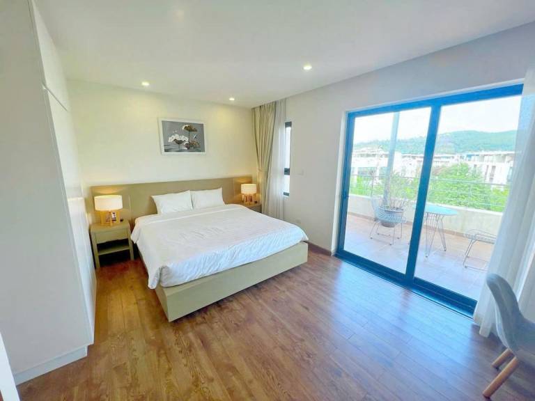 House with barbeque, yard & pool | Water view | Perfect for remote work — photo 2