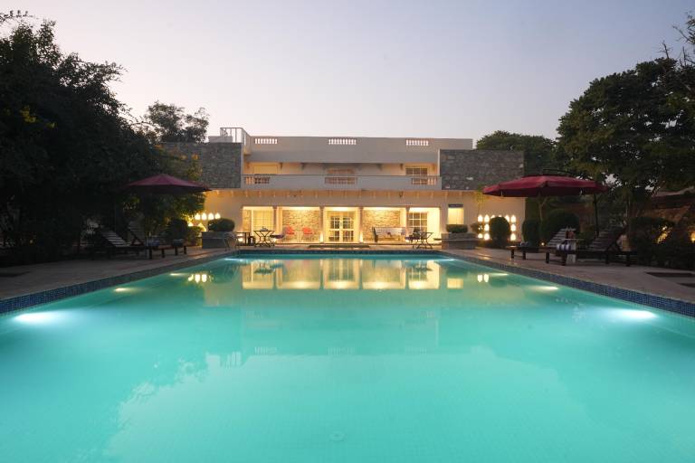 ASTROPORT SARISKA treetop by eight continents — photo 4