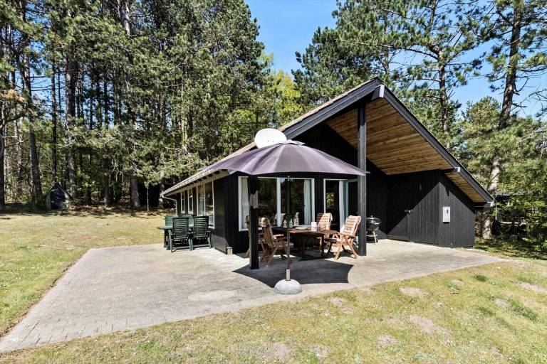 Charming house with grill & patio | Dogs allowed in Ebeltoft