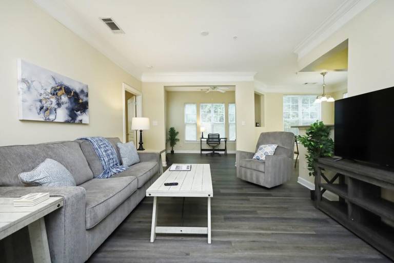Apartment  Hemlock Ridge