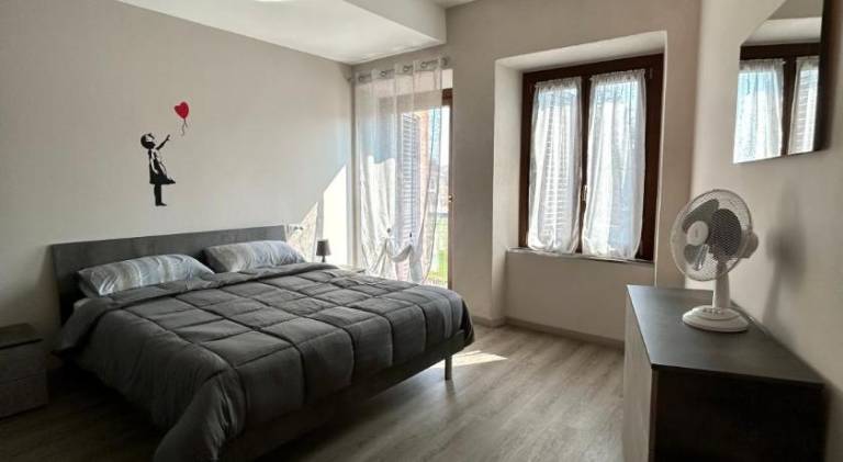 Rental apartment with patio — photo 2