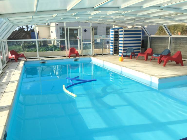 Fully equipped vacation home with heated pool, patio & garden | Sea view | Close to the beach | Pets allowed — photo 2
