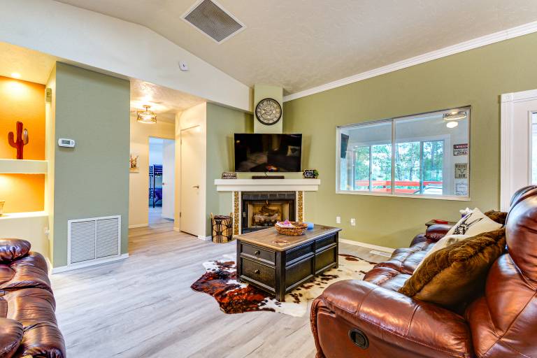 Mountain-View Deck: Pet-Friendly Home in Prescott in Prescott, AZ