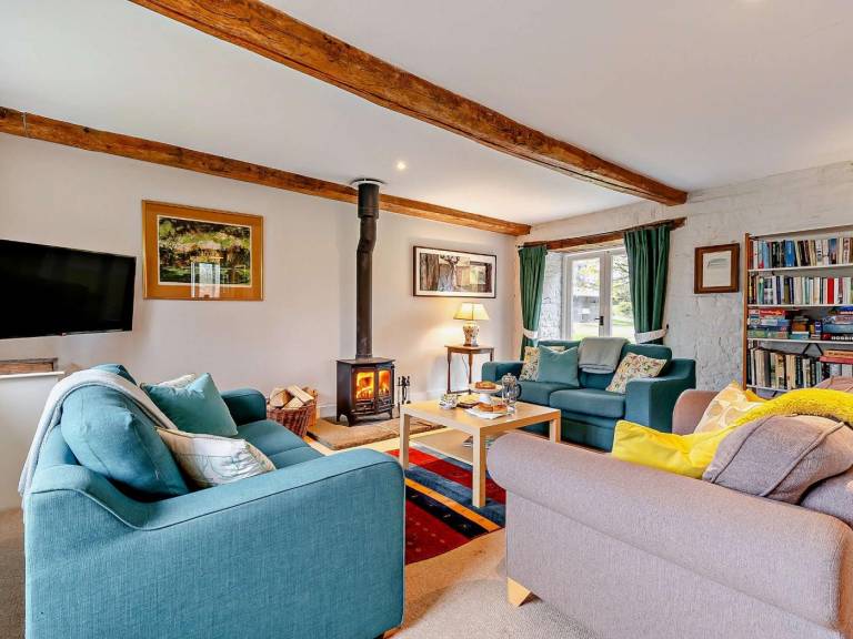 Fully equipped beautiful cottage | Pets allowed — photo 2