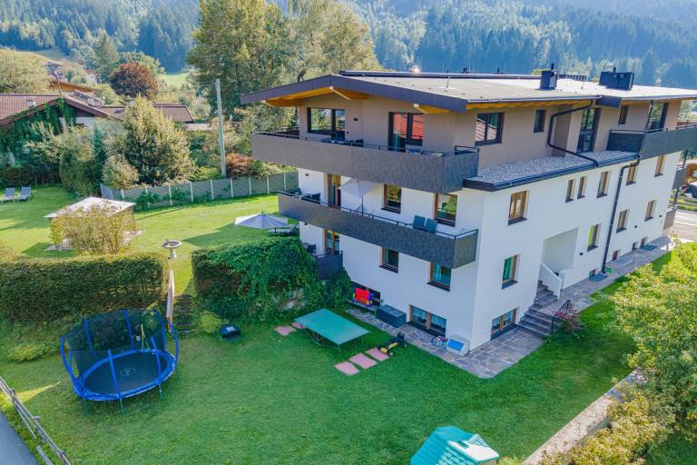 Holiday apartment with garden & terrace | Next to the ski | Pets allowed — photo 3