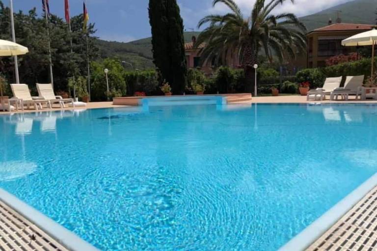 Bed & Breakfast  Marciana