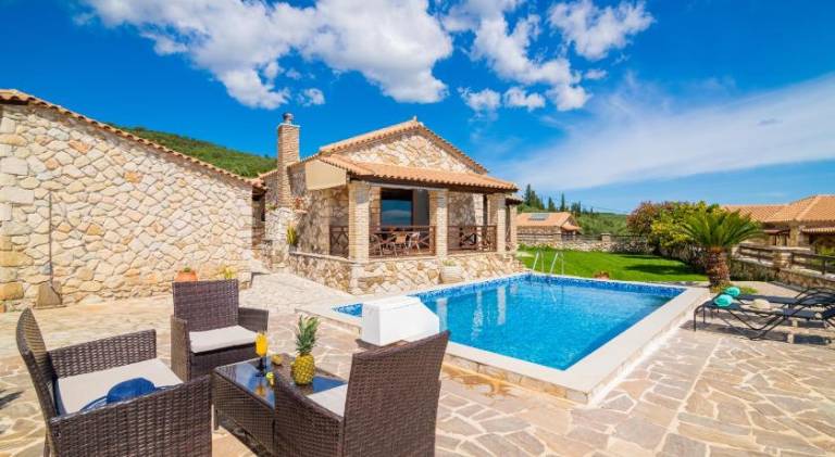 Villa with terrace, garden & private pool | Suitable for remote work in Zakynthos