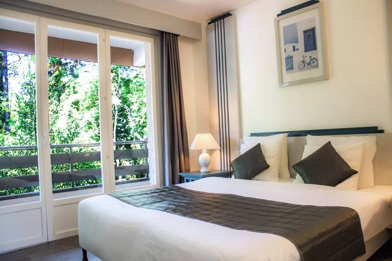Garden & City Residence - Capvern les Bains - Double room with breakfast in Tarbes