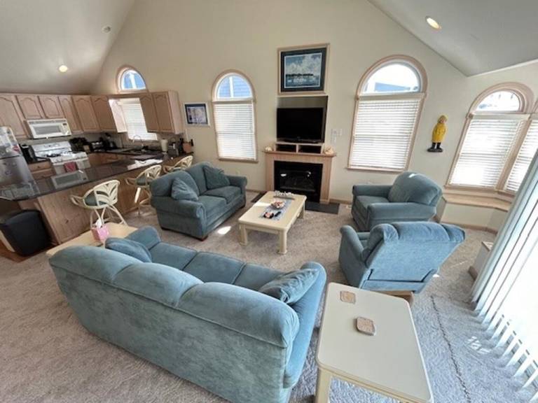Condo Avalon