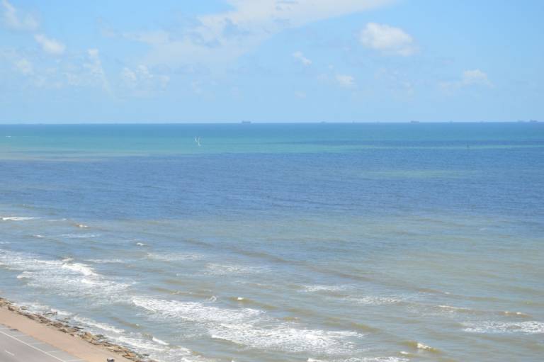 15 Galveston Beach Condos for Rent from $86 | HomeToGo