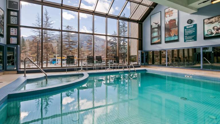 Best Western Plus Banff International Lodge — photo 2