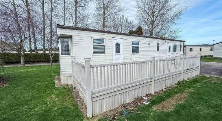 Great Caravan With Spacious Decking Southview Holiday Park, Skegness Ref 33035V in Skegness