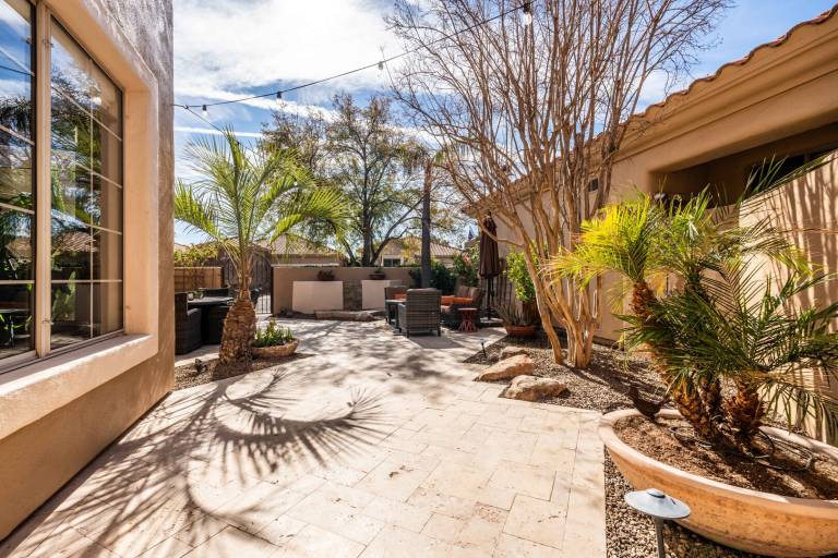 Child-friendly pleasant house with patio, private pool & garden | Pets allowed — photo 4