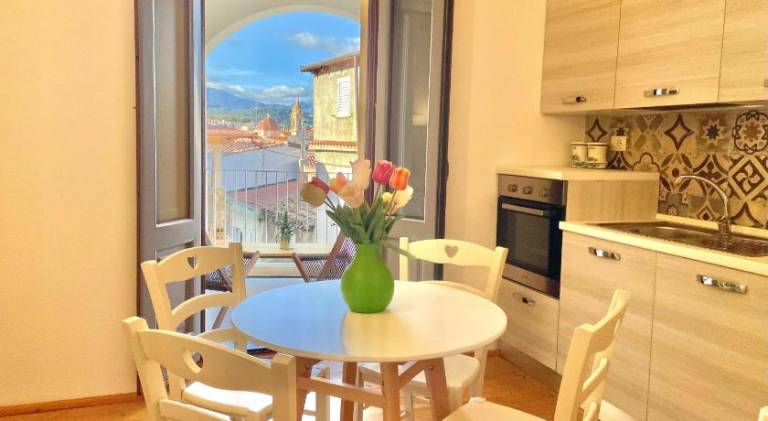 Apartment with terrace — photo 5