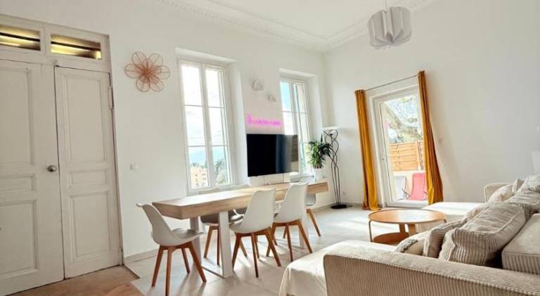 Duplex avec Spa, terrasse vue mer Marseille Calme & Central — photo 2