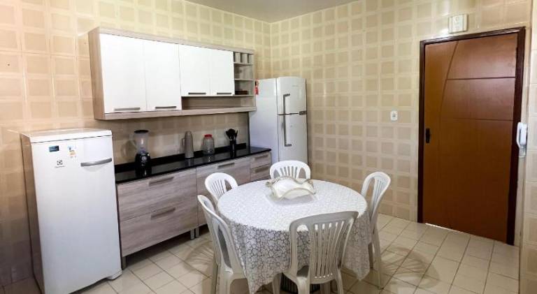 Rental apartment with 4 rooms for 12 persons — photo 4