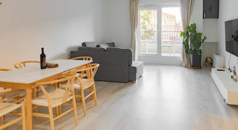 Downtown 2 bedrooms nearby Duna river Balcony-Garage 10 euro per day — photo 2