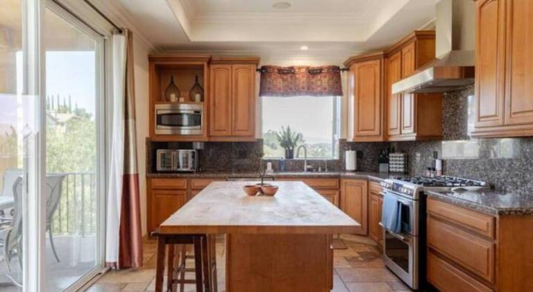 Big vacation home | Dogs allowed — photo 3