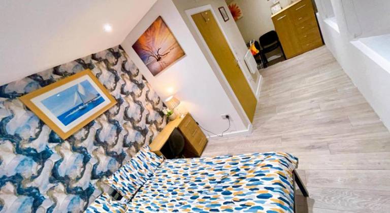 Apartment with 1 room for 2 persons in Bradford