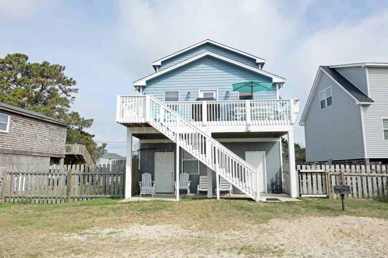 CH113- Beautiful 3 BR on Canal- Stunning Interiors- Sunset Views- Fire Pit! in Kill Devil Hills, NC