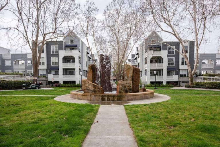 Apartment  Mountain View