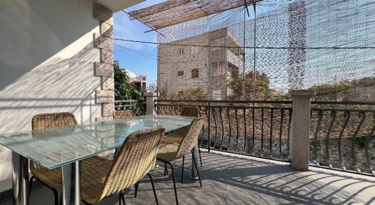 Rental apartment with 2 rooms for 4 persons — photo 2