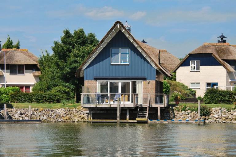 Villa  Makkum