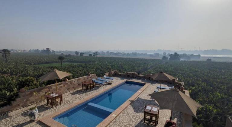 Rental apartment with garden, barbeque & pool — photo 2