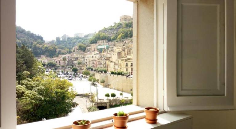 Vacation home with terrace — photo 4