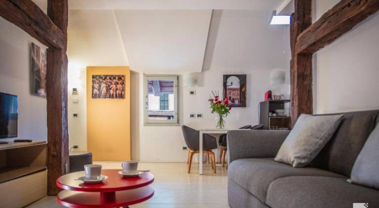 Beautiful rental apartment | Next to Two Towers | Pets are welcome in Taverna