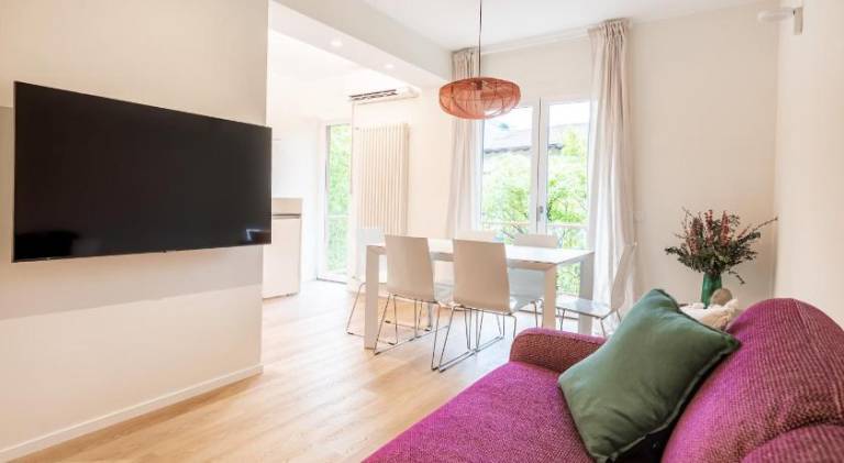 Rental apartment with 2 rooms for 6 persons — photo 2