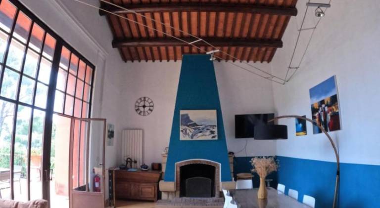 Rental apartment with terrace, barbeque & yard | Close to the beach | Good for workation | Pets allowed in Cassis
