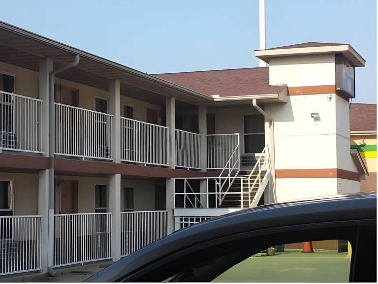 Motel Fairmont City