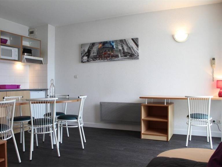 Rental apartment with pool — photo 5