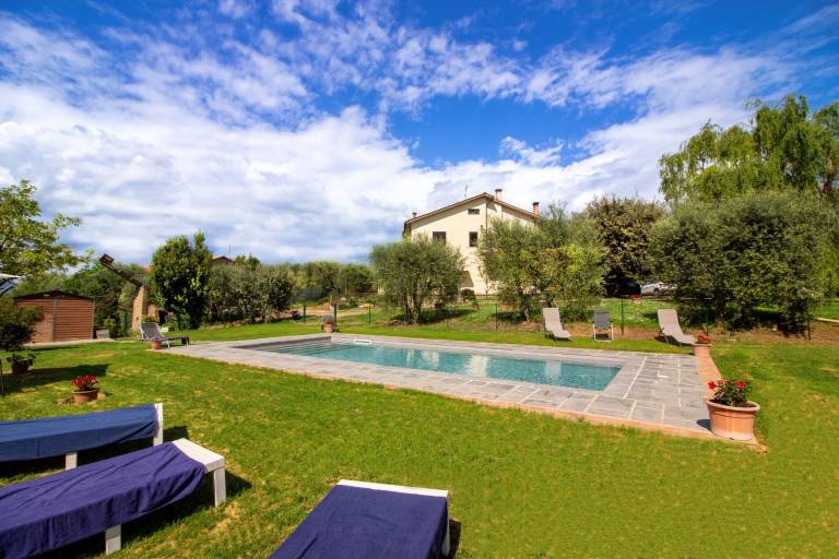 Villa with yard, private pool & terrace | Good for workation — photo 4