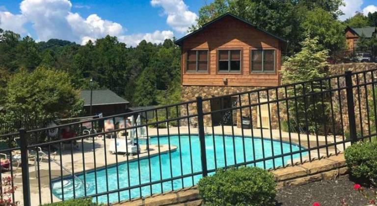 House with pool | Pet-friendly — photo 5