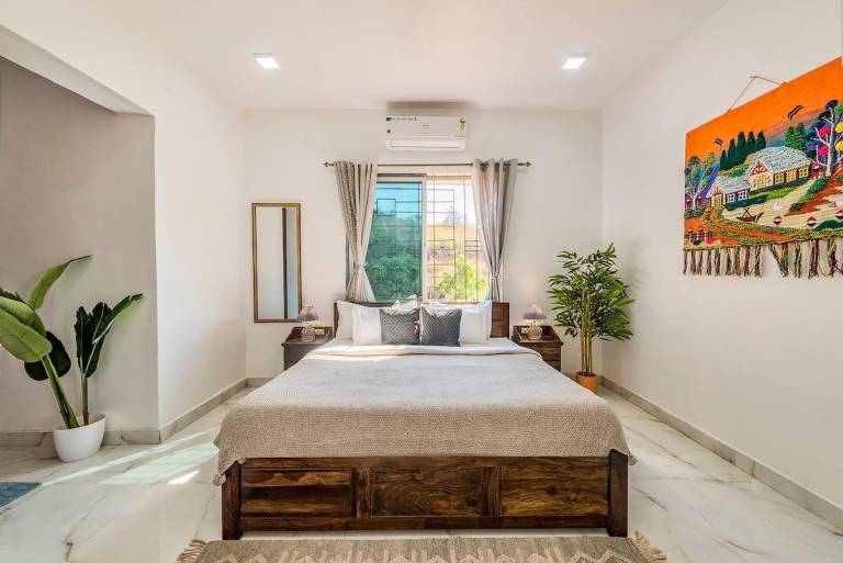 Villa with garden, terrace & private pool | Water view — photo 2
