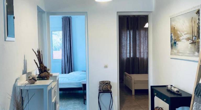 Apartment with 2 rooms for 4 persons — photo 2