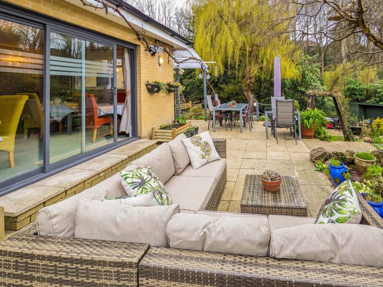 Cottage with garden | River view — photo 2