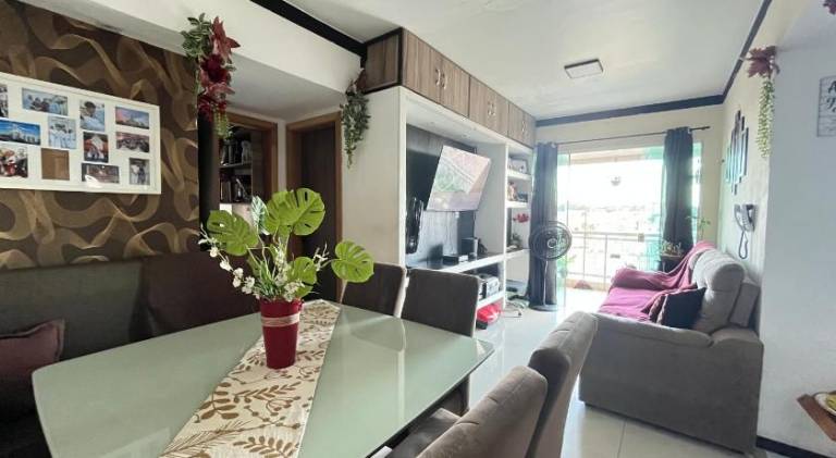 Apartment with pool & hot tub — photo 3