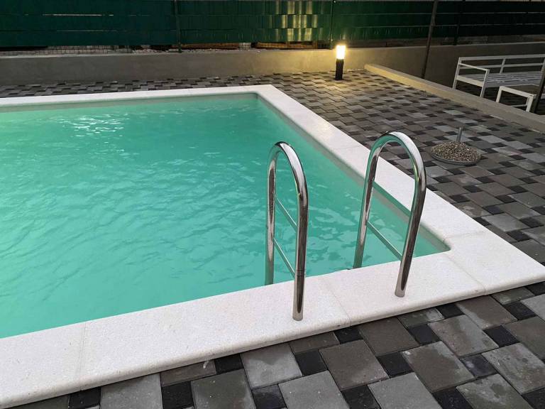 Fully equipped vacation home with BBQ, terrace & private pool | Close to the beach | Pet-friendly — photo 4