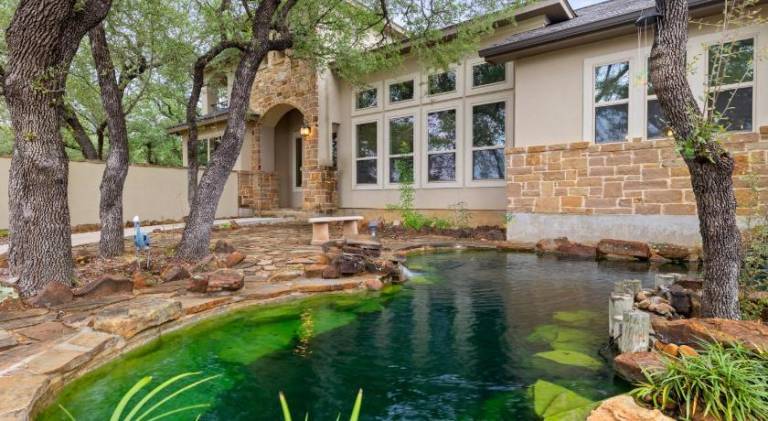 Vacation home with jacuzzi in Canyon, TX