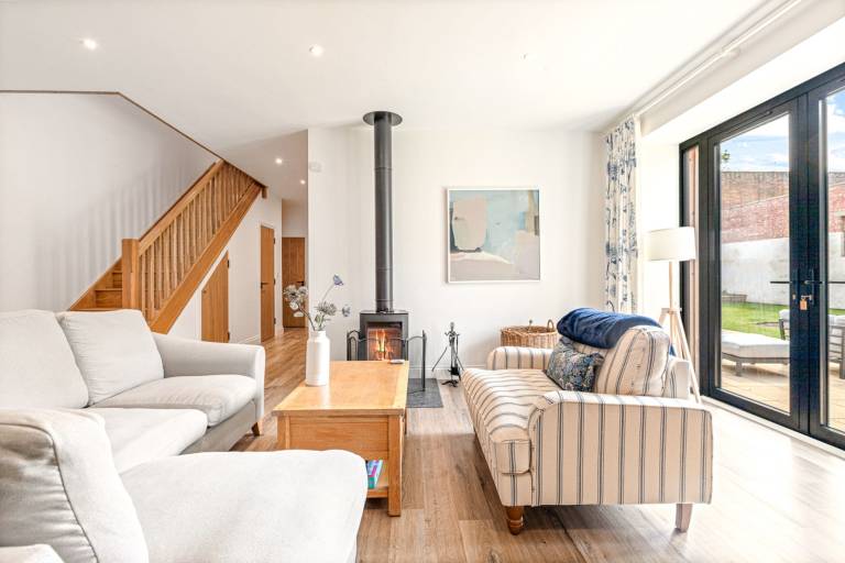 Home Farm Barn From £500 Per Night