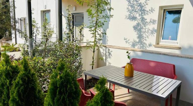 Holiday apartment with patio | Suitable for remote work — photo 5