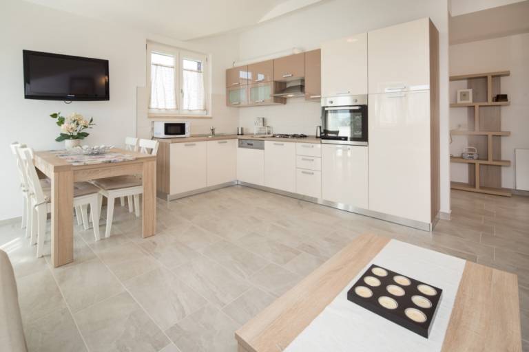 Ferienwohnung in Rovinj mit Meerblick, Balkon, Klimaanlage, W-LAN (3482-11) — photo 2