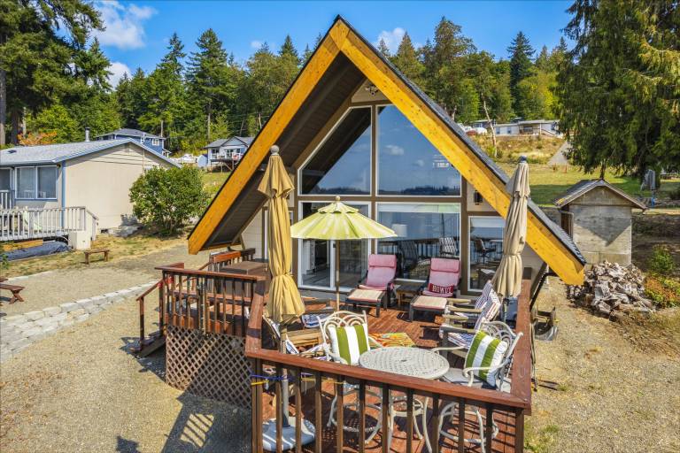 Beautifully Remodeled Beach Front A Frame