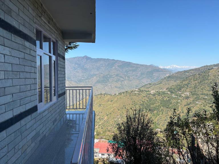 Sunrise View Homestay in Shimla