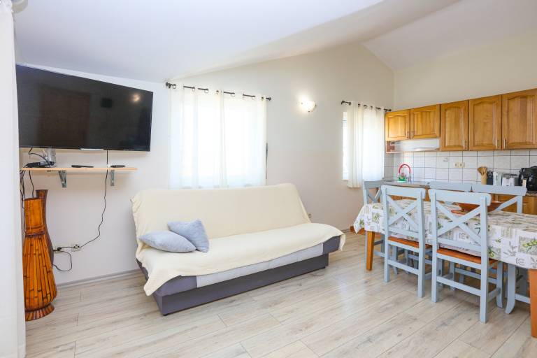 Two bedroom apartment with balcony Srima - Vodice, Vodice (A-23593-f) — photo 5