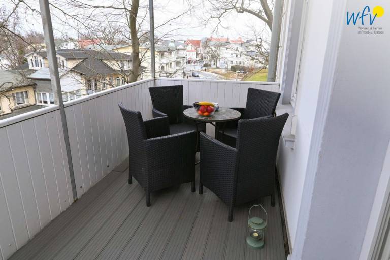 "Erholsamer Urlaub in der Villa Sanssouci: Moderne Ferienwohnung mit Balkon" — photo 3